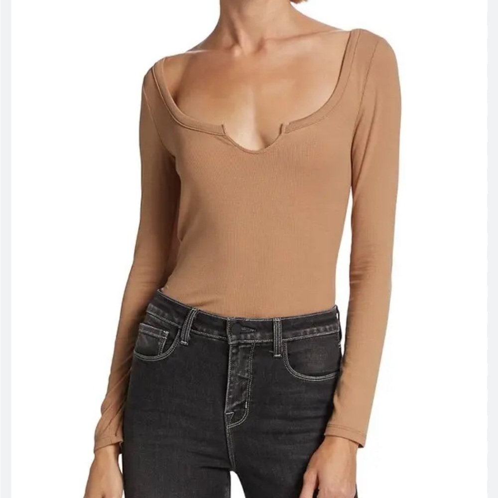 L’AGENCE Dorothy Praline Long Sleeve Tee | S